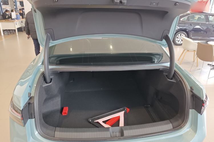 Used Volkswagen Passat 2025 Pro 380TSI Starry Dragon Luxury Edition Trunk