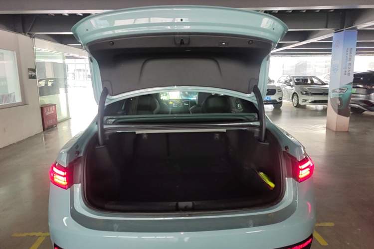 Used Volkswagen Passat 2025 Pro 380TSI Starry Dragon Luxury Edition Trunk