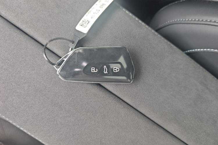 Used Volkswagen Passat 2025 Pro 380TSI Starry Dragon Luxury Edition Vehicle Key