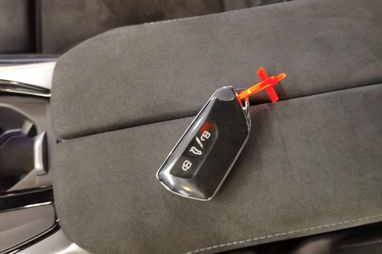 Used Volkswagen Passat 2025 Pro 380TSI Starry Dragon Luxury Edition Vehicle Key