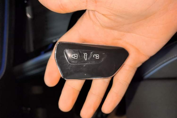 Used Volkswagen Passat 2025 Pro 380TSI Starry Dragon Luxury Edition Vehicle Key