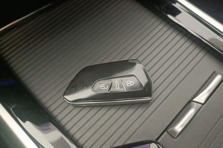 Used Volkswagen Passat 2025 Pro 380TSI Starry Dragon Luxury Edition Vehicle Key