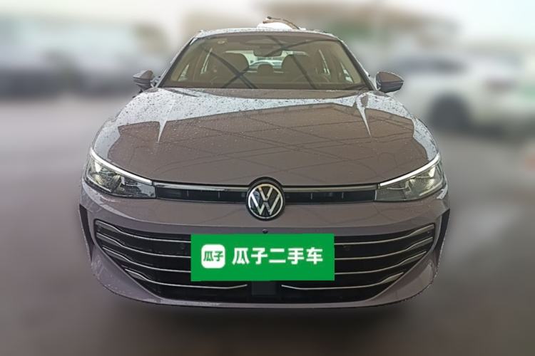 Used Volkswagen Passat 2025 Pro 380TSI Dragon Supreme Edition Front