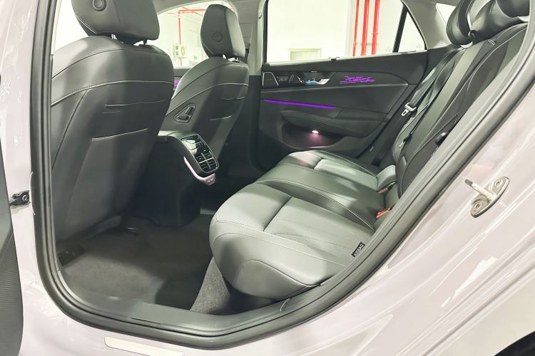 Used Volkswagen Passat 2025 Pro 380TSI Dragon Supreme Edition Left Rear Seat