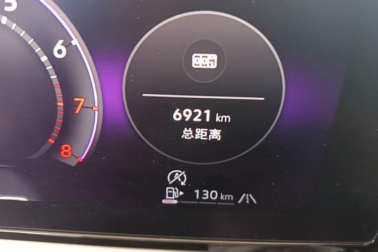 Used Volkswagen Passat 2025 Pro 380TSI Dragon Supreme Edition Odometer Close Up