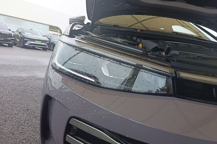 Used Volkswagen Passat 2025 Pro 380TSI Dragon Supreme Edition Right Front Headlight