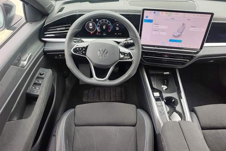 Used Volkswagen Passat 2025 Pro 380TSI Starry Dragon Luxury Edition Steering Wheel