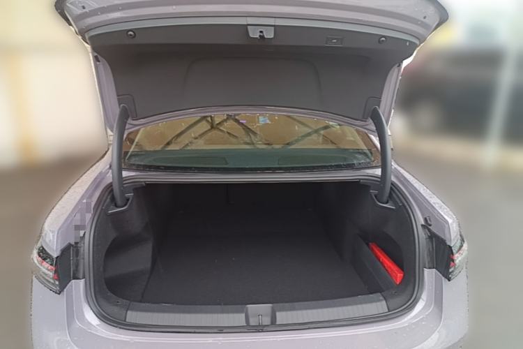 Used Volkswagen Passat 2025 Pro 380TSI Dragon Supreme Edition Trunk