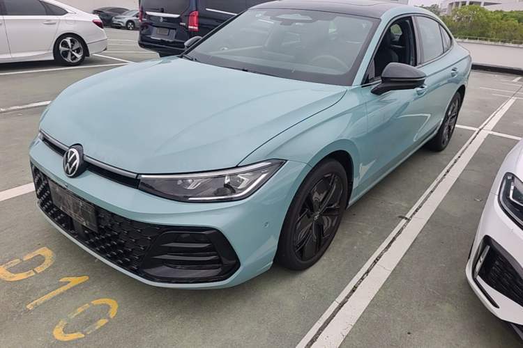 Used Volkswagen Passat 2025 Pro 380TSI Starry Dragon Luxury Edition Guazi used car, China used car export, Used car for sale, Used Volkswagen cars, Cheapest cars for sale