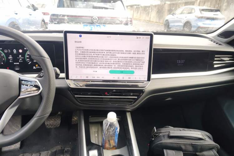Used Volkswagen Passat 2025 Pro 380TSI Dragon Supreme Edition Audio And AC Panel