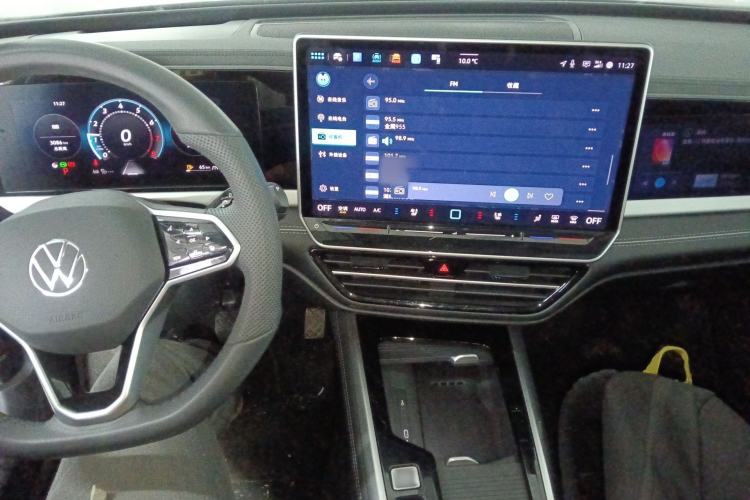 Used Volkswagen Passat 2025 Pro 380TSI Dragon Supreme Edition Center Console