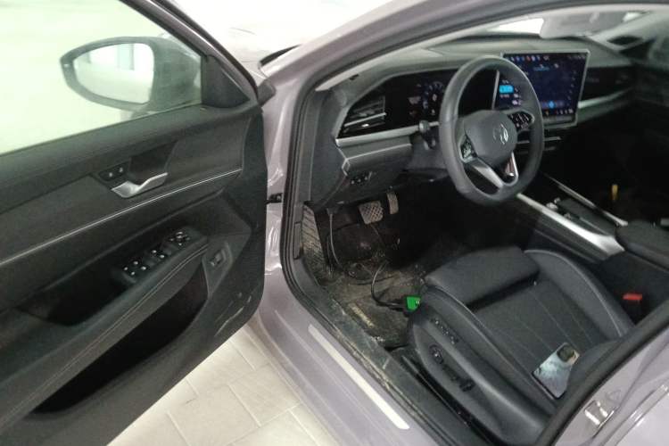 Used Volkswagen Passat 2025 Pro 380TSI Dragon Supreme Edition Driver Seat