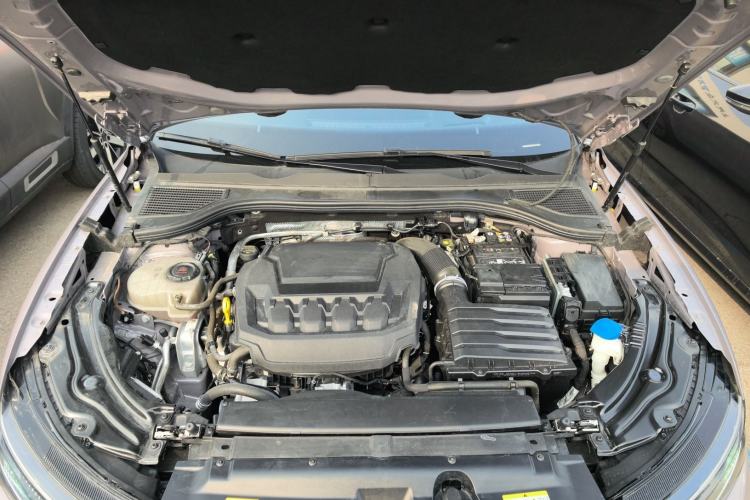 Used Volkswagen Passat 2025 Pro 380TSI Dragon Supreme Edition Engine Bay