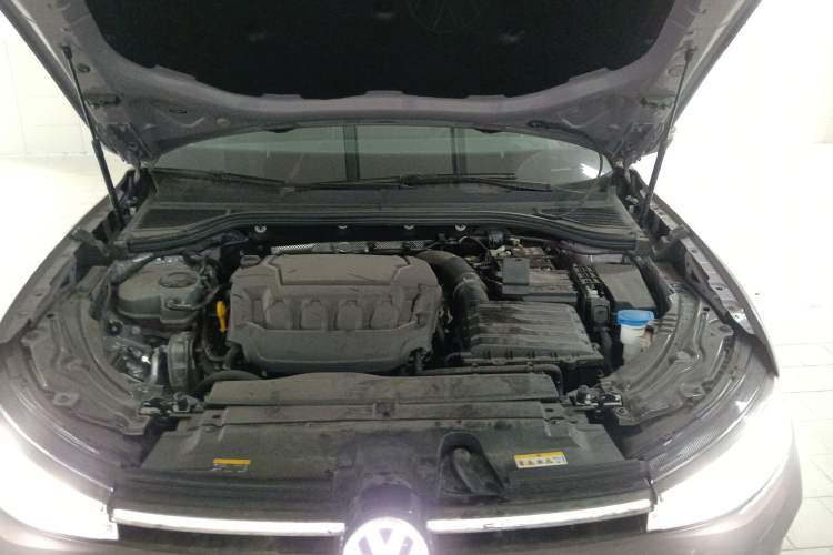 Used Volkswagen Passat 2025 Pro 380TSI Dragon Supreme Edition Engine Bay
