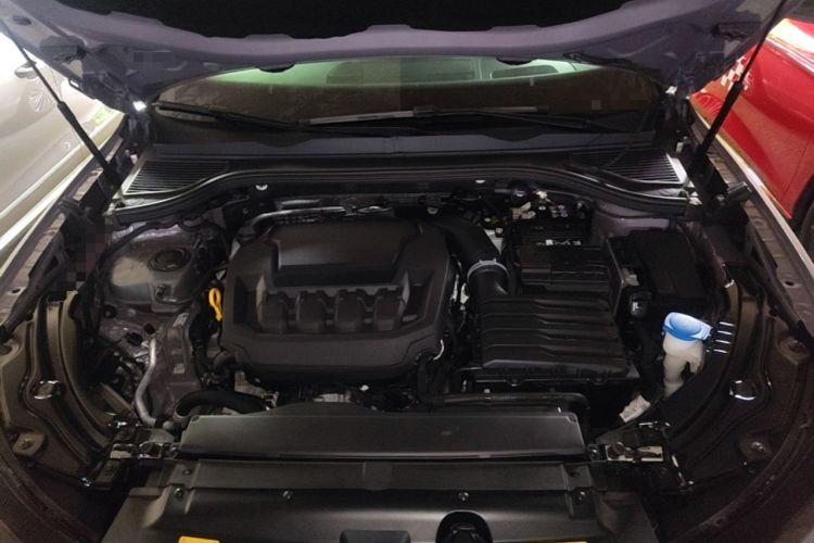 Used Volkswagen Passat 2025 Pro 380TSI Dragon Supreme Edition Engine Bay
