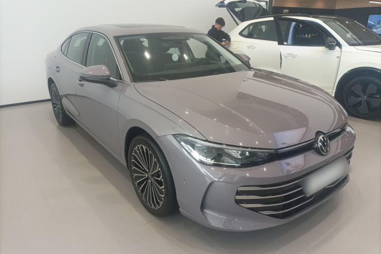 Used Volkswagen Passat 2025 Pro 380TSI Dragon Supreme Edition Exterior 1