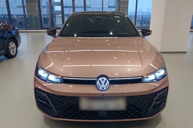 Used Volkswagen Passat 2025 Pro 380TSI Starry Dragon Luxury Edition Exterior 1