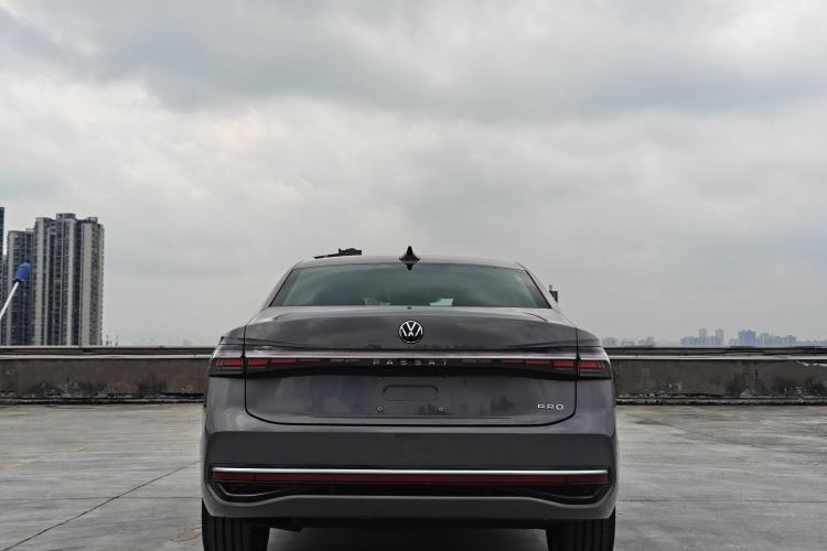 Used Volkswagen Passat 2025 Pro 380TSI Dragon Supreme Edition Exterior 1
