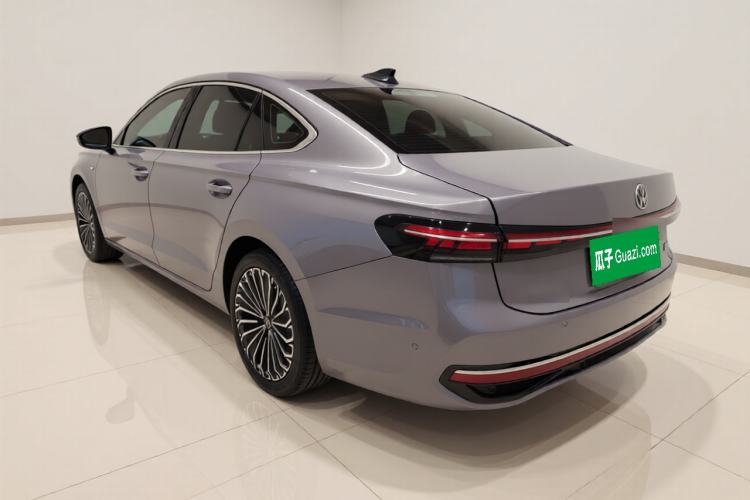 Used Volkswagen Passat 2025 Pro 380TSI Dragon Supreme Edition Exterior 2