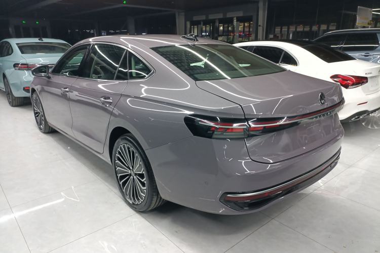 Used Volkswagen Passat 2025 Pro 380TSI Dragon Edition Exterior 2