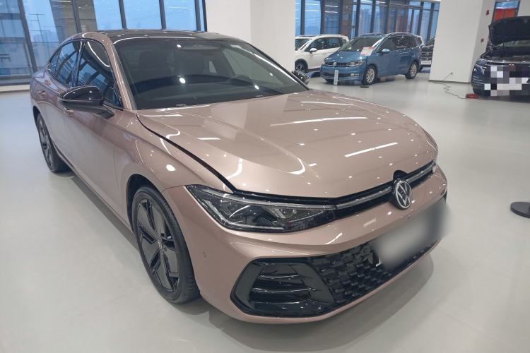 Used Volkswagen Passat 2025 Pro 380TSI Starry Dragon Luxury Edition Exterior 2