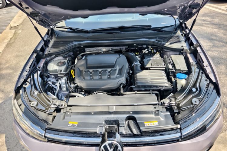 Used Volkswagen Passat 2025 Pro 380TSI Dragon Supreme Edition Exterior 5