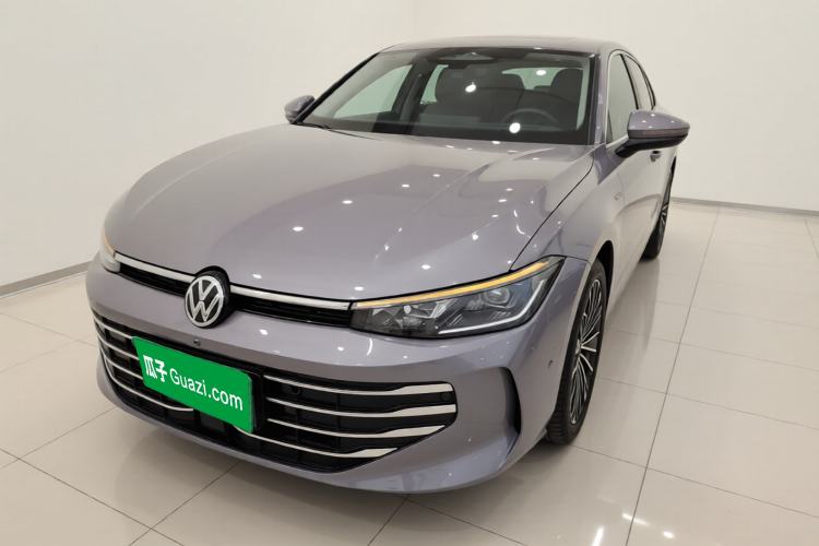 Used Volkswagen Passat 2025 Pro 380TSI Dragon Supreme Edition Front