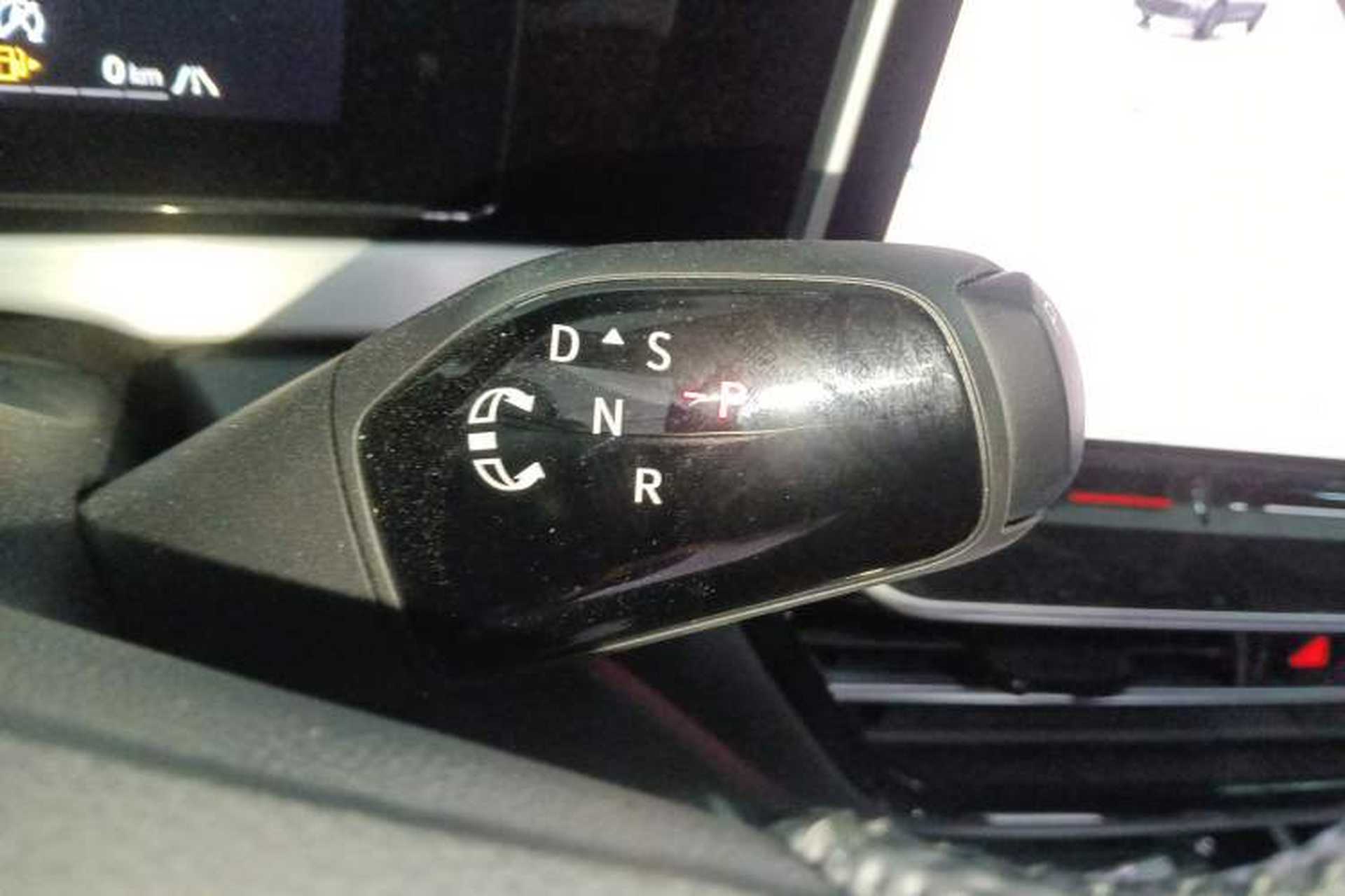 Used Volkswagen Passat 2025 Pro 380TSI Dragon Supreme Edition Gear Lever