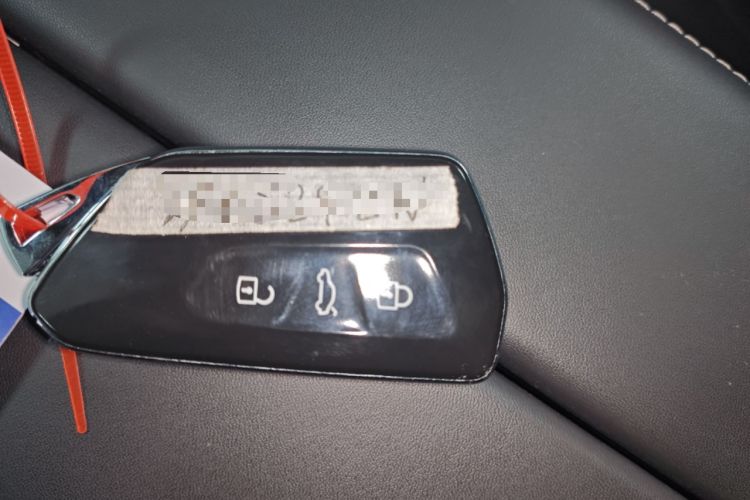 Used Volkswagen Passat 2025 Pro 380TSI Dragon Supreme Edition Interior 1