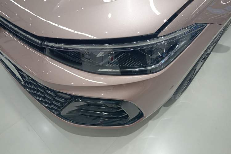 Used Volkswagen Passat 2025 Pro 380TSI Starry Dragon Luxury Edition Left Front Headlight
