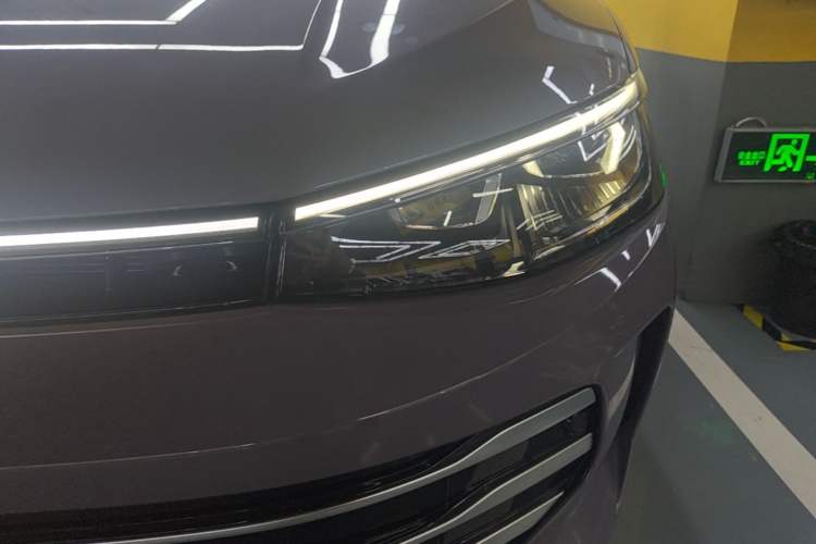 Used Volkswagen Passat 2025 Pro 380TSI Dragon Supreme Edition Left Front Headlight