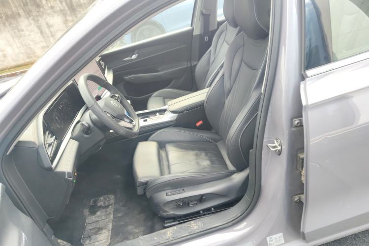 Used Volkswagen Passat 2025 Pro 380TSI Dragon Supreme Edition Left Front Seat
