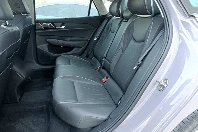 Used Volkswagen Passat 2025 Pro 380TSI Dragon Supreme Edition Left Rear Seat
