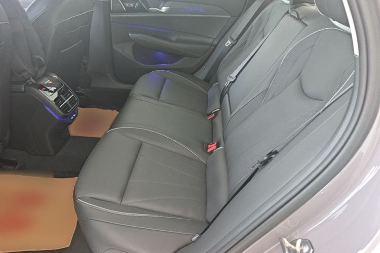 Used Volkswagen Passat 2025 Pro 380TSI Dragon Supreme Edition Left Rear Seat