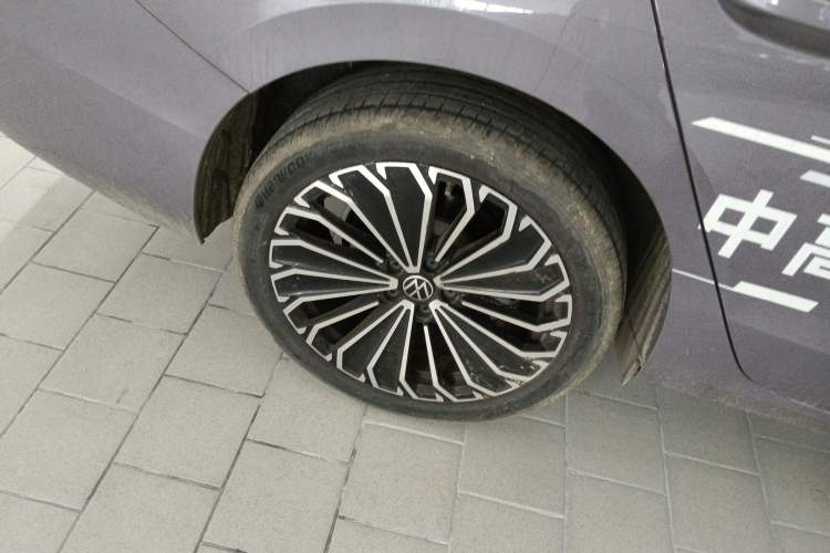 Used Volkswagen Passat 2025 Pro 380TSI Dragon Supreme Edition Right Rear Wheel Hub