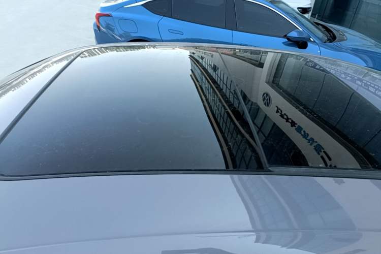 Used Volkswagen Passat 2025 Pro 380TSI Dragon Supreme Edition Roof