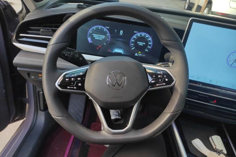 Used Volkswagen Passat 2025 Pro 380TSI Dragon Supreme Edition Steering Wheel