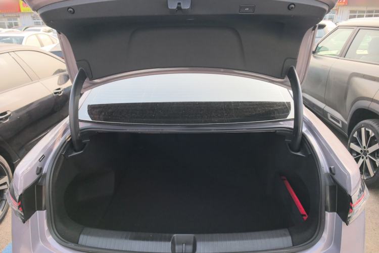 Used Volkswagen Passat 2025 Pro 380TSI Dragon Supreme Edition Trunk