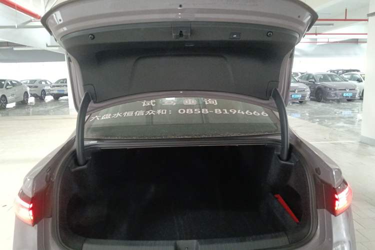 Used Volkswagen Passat 2025 Pro 380TSI Dragon Supreme Edition Trunk