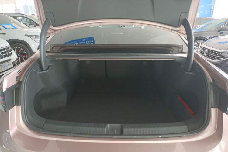 Used Volkswagen Passat 2025 Pro 380TSI Starry Dragon Luxury Edition Trunk