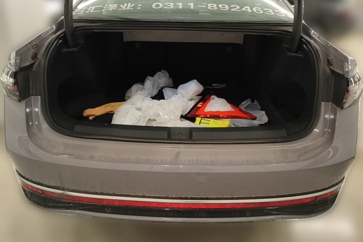 Used Volkswagen Passat 2025 Pro 380TSI Dragon Supreme Edition Trunk