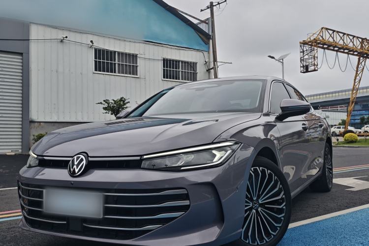 Used Volkswagen Passat 2025 Pro 380TSI Dragon Supreme Edition Guazi used car, China used car export, Used car for sale, Used Volkswagen cars, Cheapest cars for sale