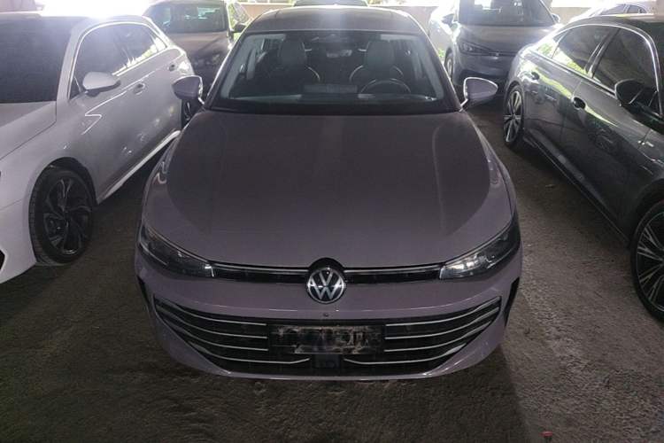 Used Volkswagen Passat 2025 Pro 380TSI Dragon Supreme Edition Front