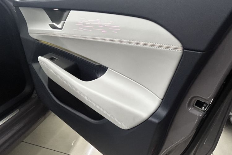 Used Volkswagen Passat 2025 Pro 380TSI Starry Dragon Luxury Edition Interior 5