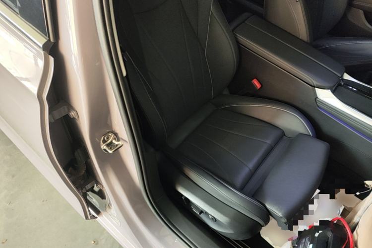 Used Volkswagen Passat 2025 Pro 380TSI Dragon Supreme Edition Right Front Seat