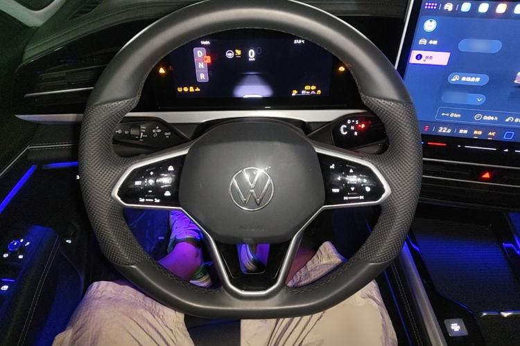 Used Volkswagen Passat 2025 Pro 380TSI Dragon Supreme Edition Steering Wheel