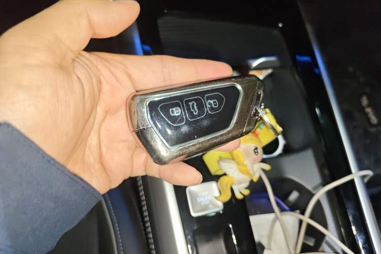 Used Volkswagen Passat 2025 Pro 380TSI Starry Dragon Edition Vehicle Key