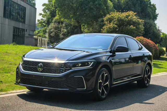 Used Volkswagen Passat 2026 Model, Outstanding 380TSI Xingkong Longteng Edition