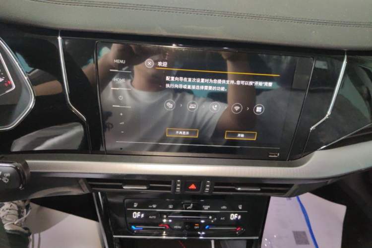 Used Volkswagen Passat 2026 Model, Outstanding 380TSI Xingkong Longteng Edition Audio And AC Panel