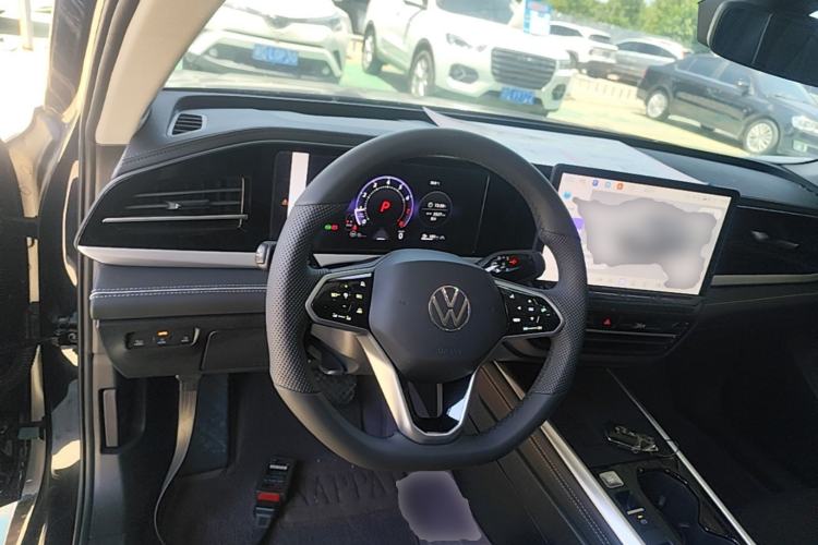 Used Volkswagen Passat 2026 Model, Pro 380TSI Xingkong Longyao Edition Center Console